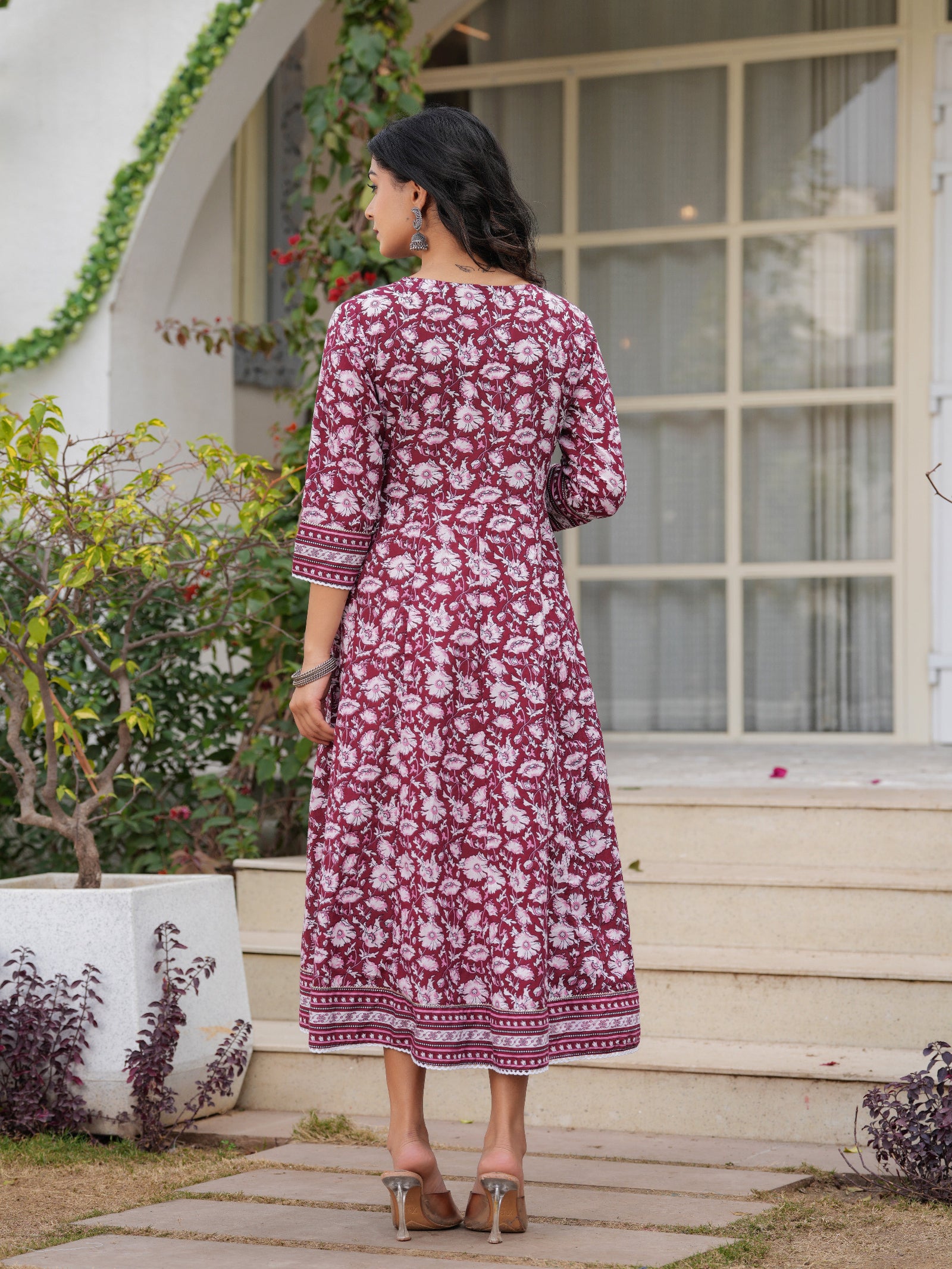 Maluka Women Maroon Cotton Floral Printed Kurta Pant Dupatta Set