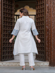 Maluka Women Cotton Dobby Linene Nove Kurta Pant Set