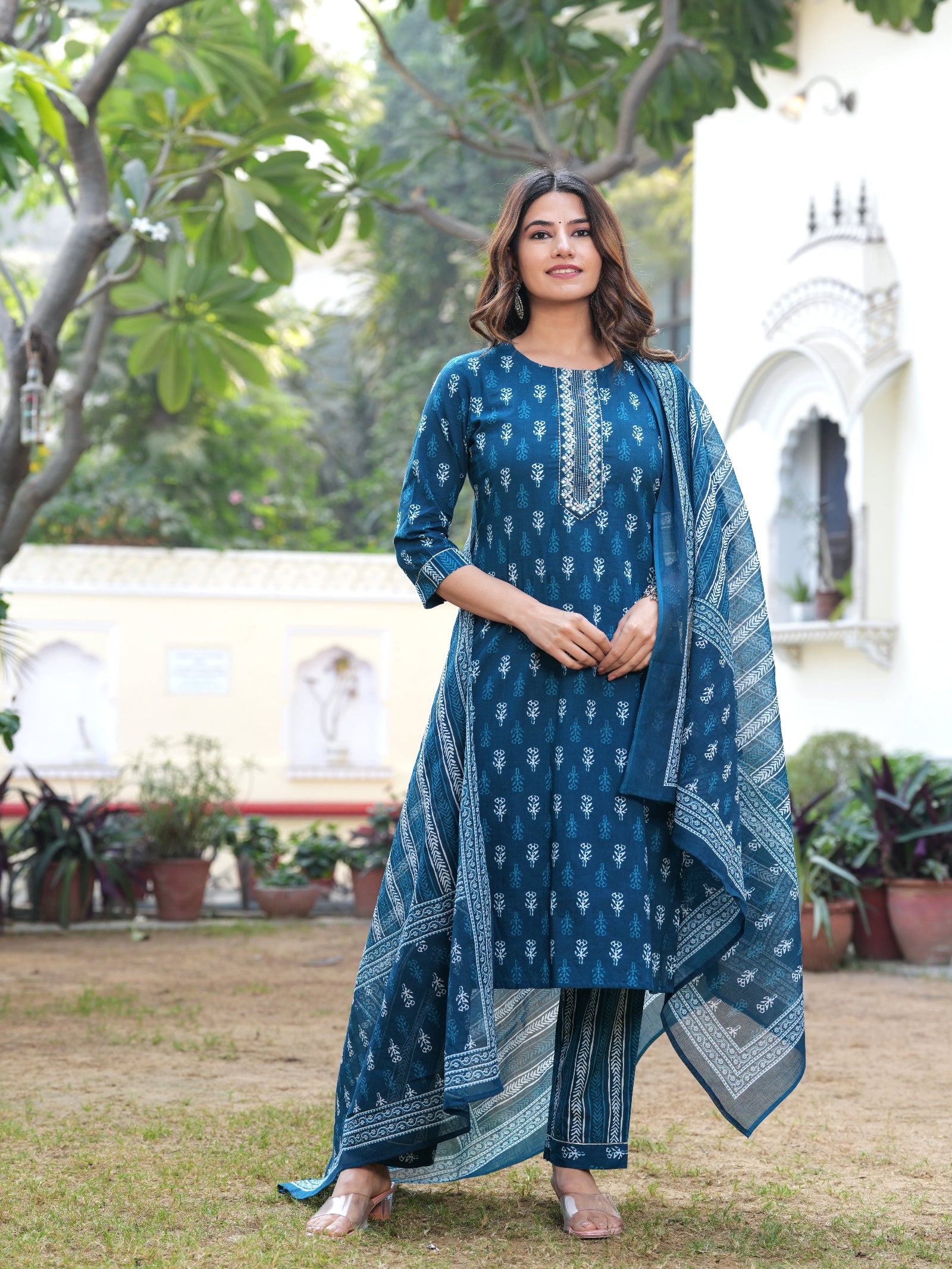 Maluka Women Cotton Blue Kurta Pant With Dupatta Set