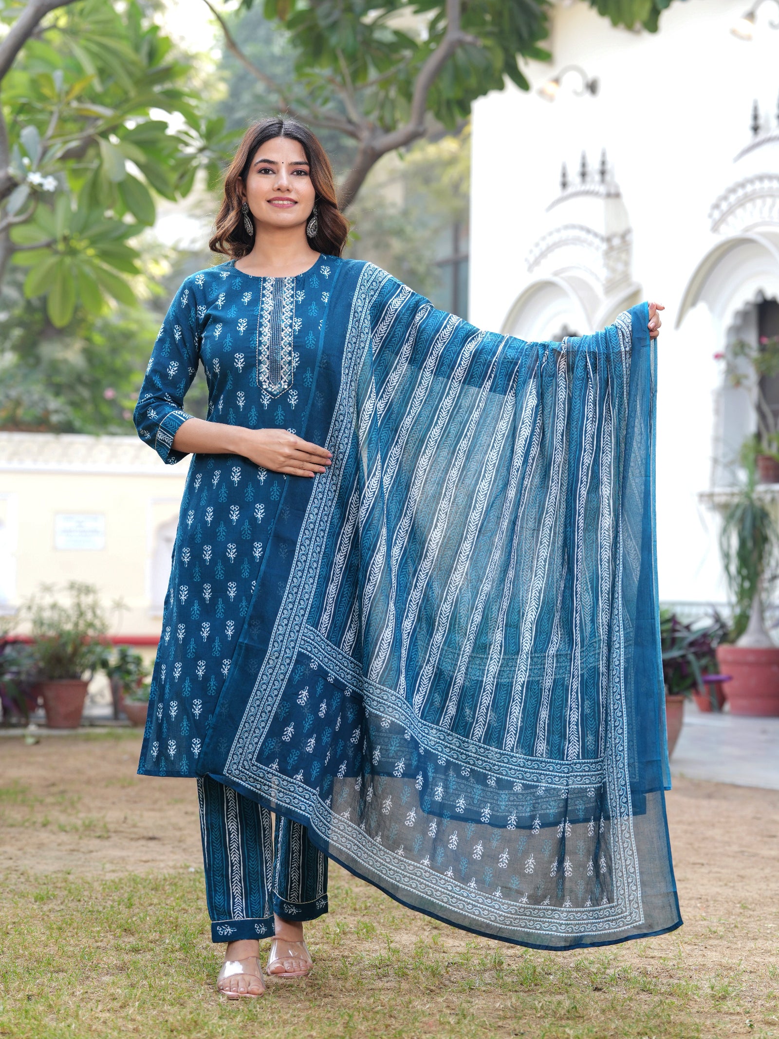 Maluka Women Cotton Blue Kurta Pant With Dupatta Set