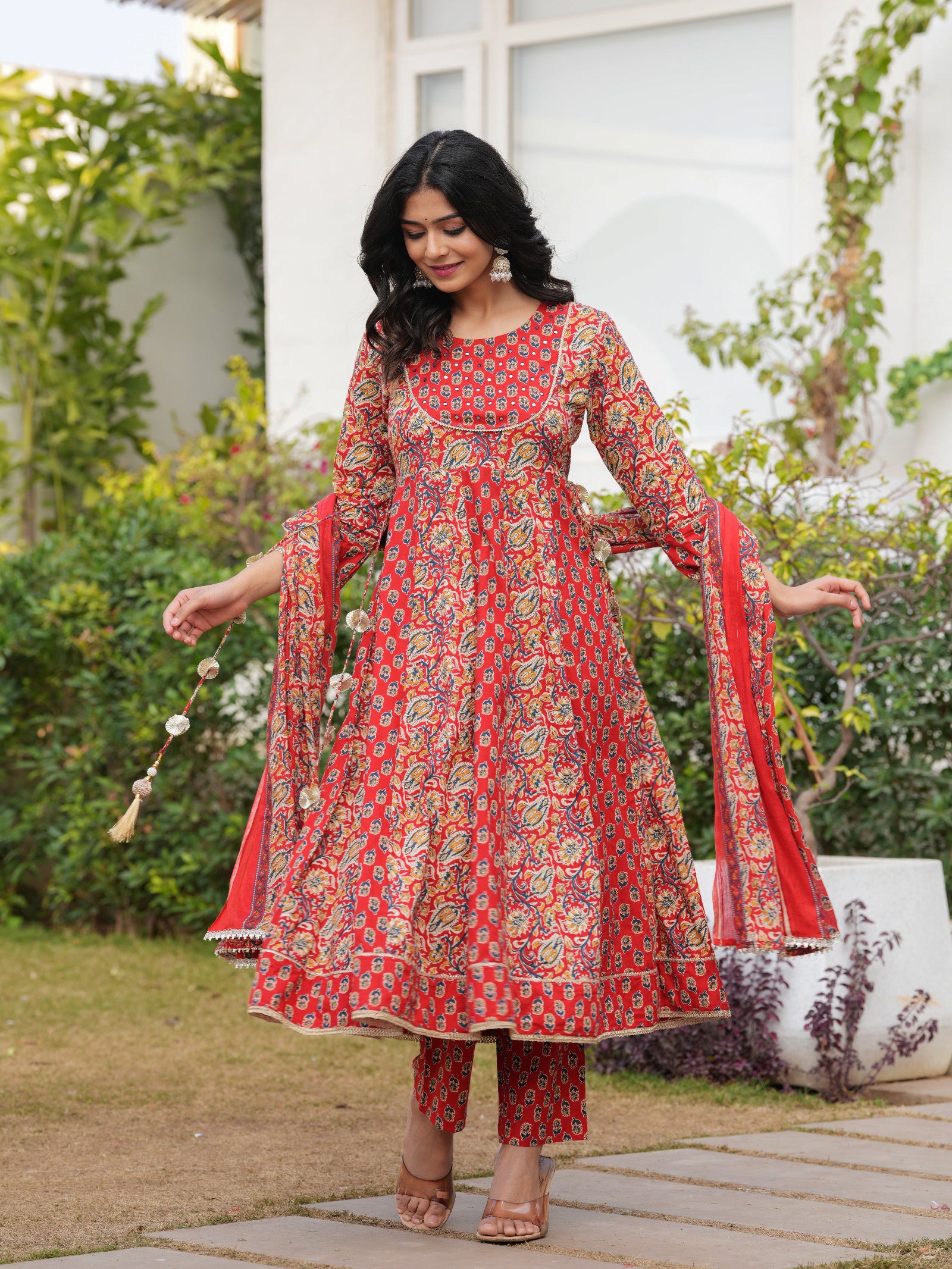 Maluka Women Maroon Cotton Printed Kurta Pant Dupatta Set