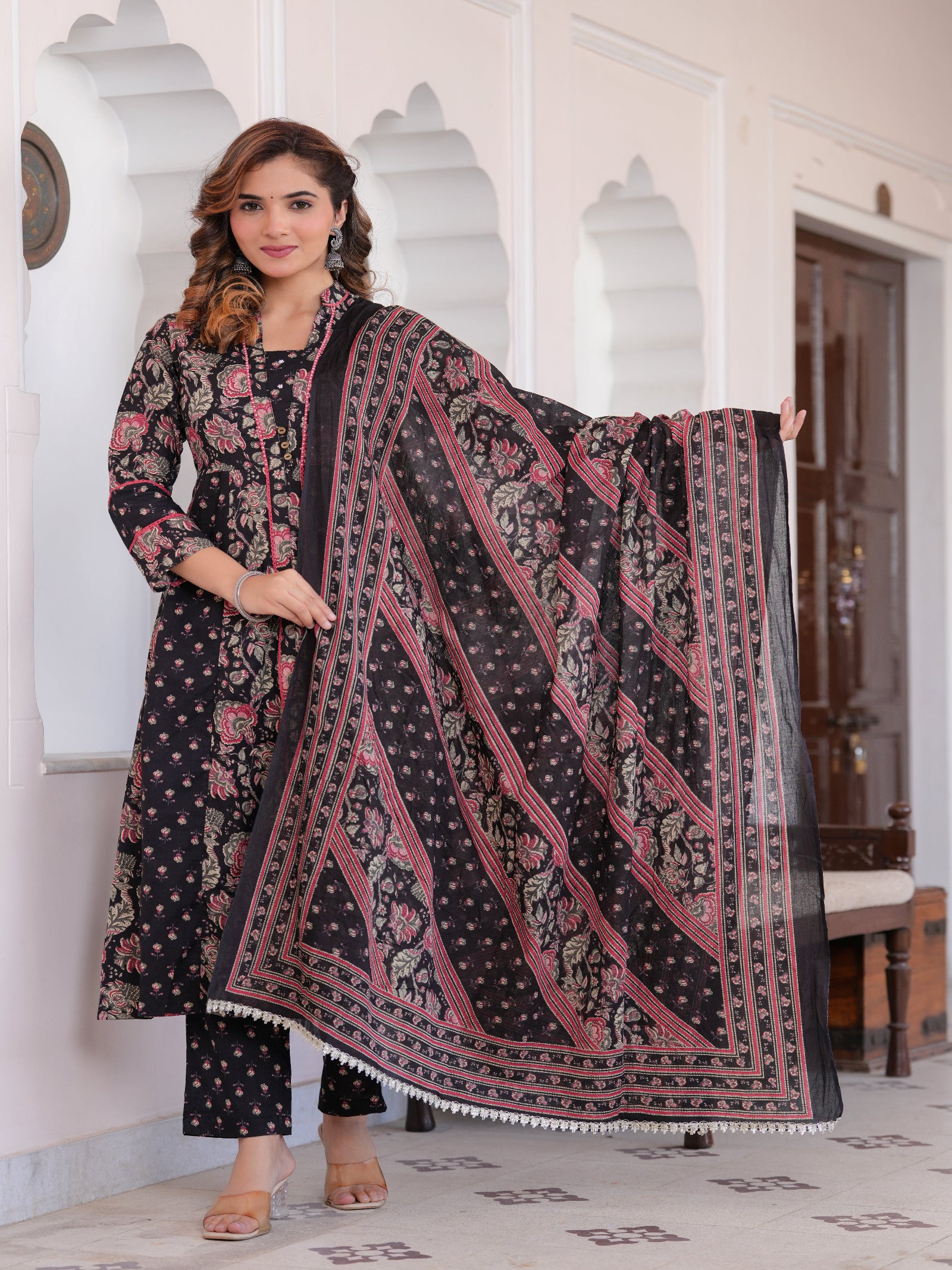 Maluka Women Black Floral Printed Kurta Pant Dupatta Set