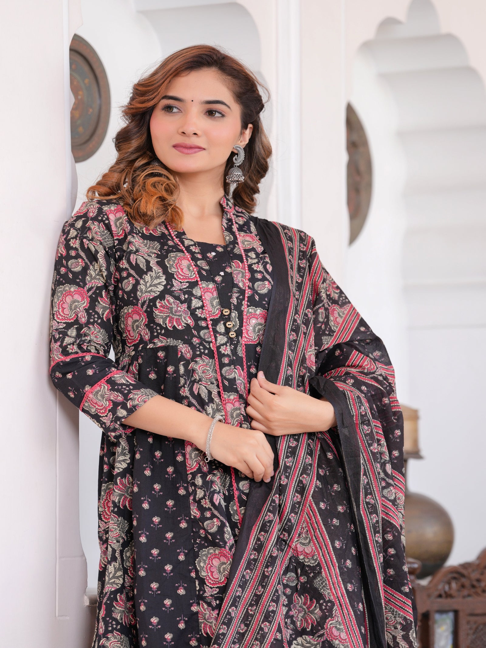 Maluka Women Black Floral Printed Kurta Pant Dupatta Set