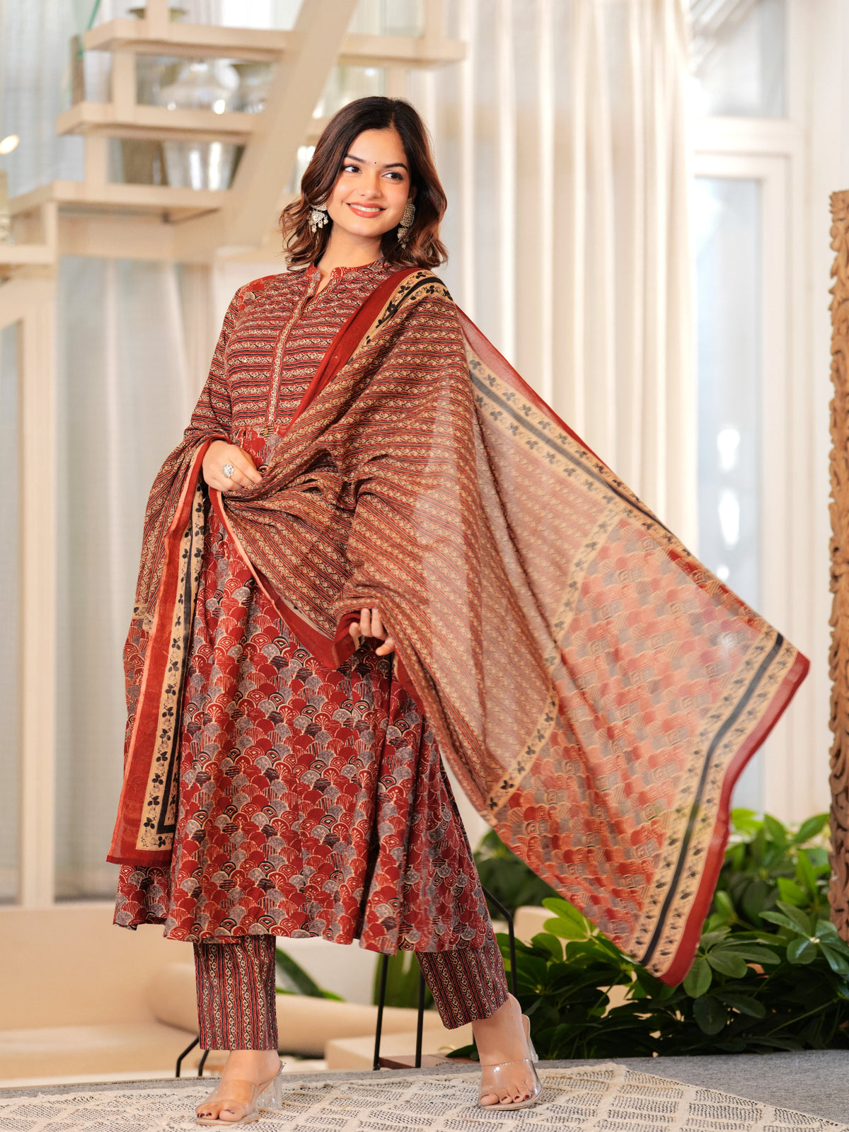 Maluka Women Cotton Floral Printed Kurta Pant With Dupatta Set