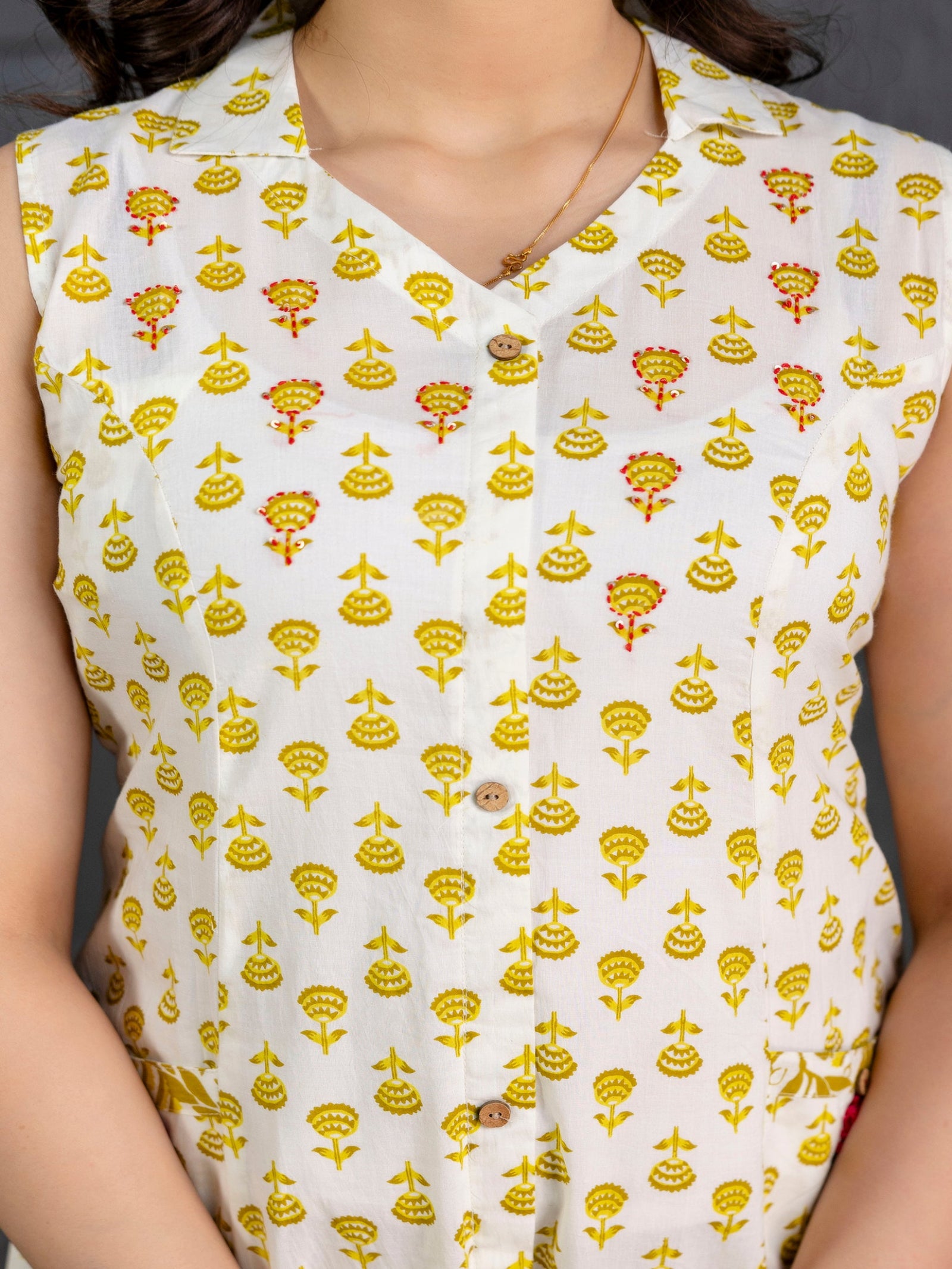 Maluka Women Yellow Cotton Printed Kurta