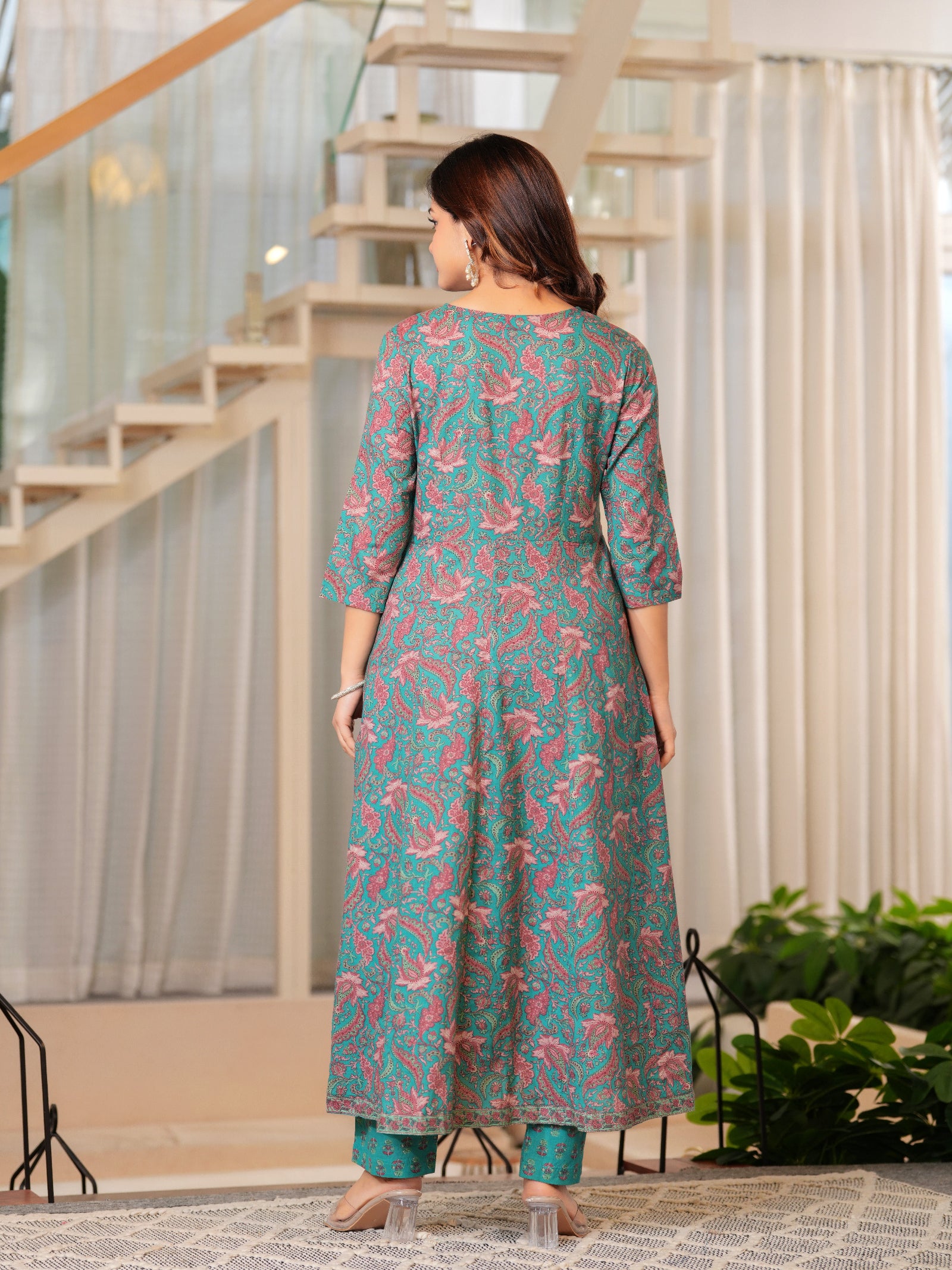 Maluka Women Grey Cotton  Printed Kurta Pant Dupatta Set