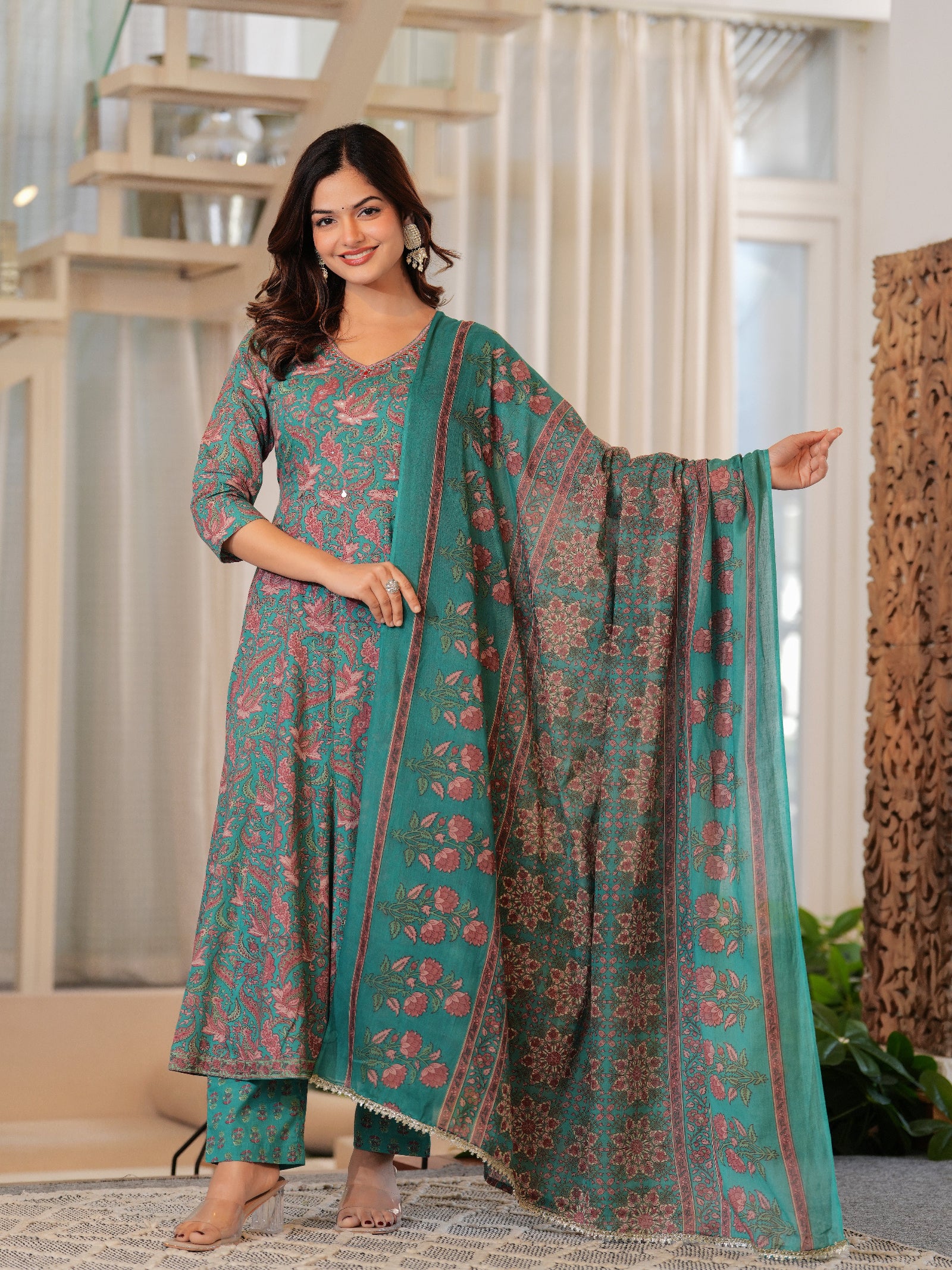 Maluka Women Grey Cotton  Printed Kurta Pant Dupatta Set