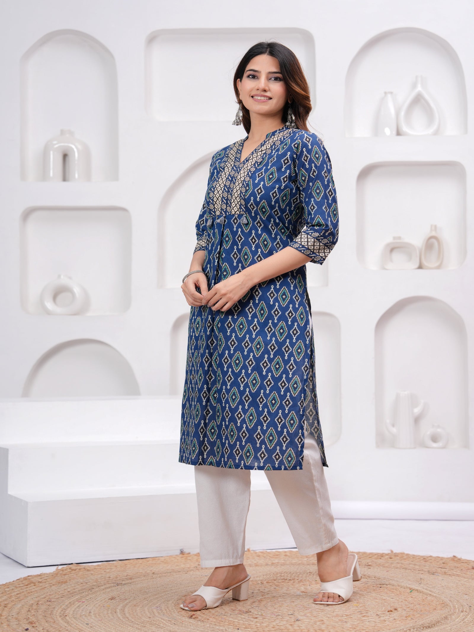 Maluka Women Blue Cotton Printed Kurta Set