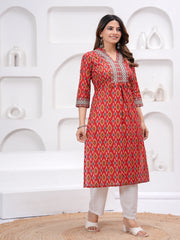 Maluka Women Maroon Cotton Printed Kurta Set.