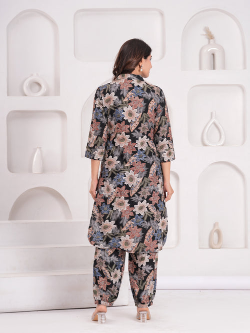 Maluka Women Black Rayon Printed Foil Kurta Pant Set