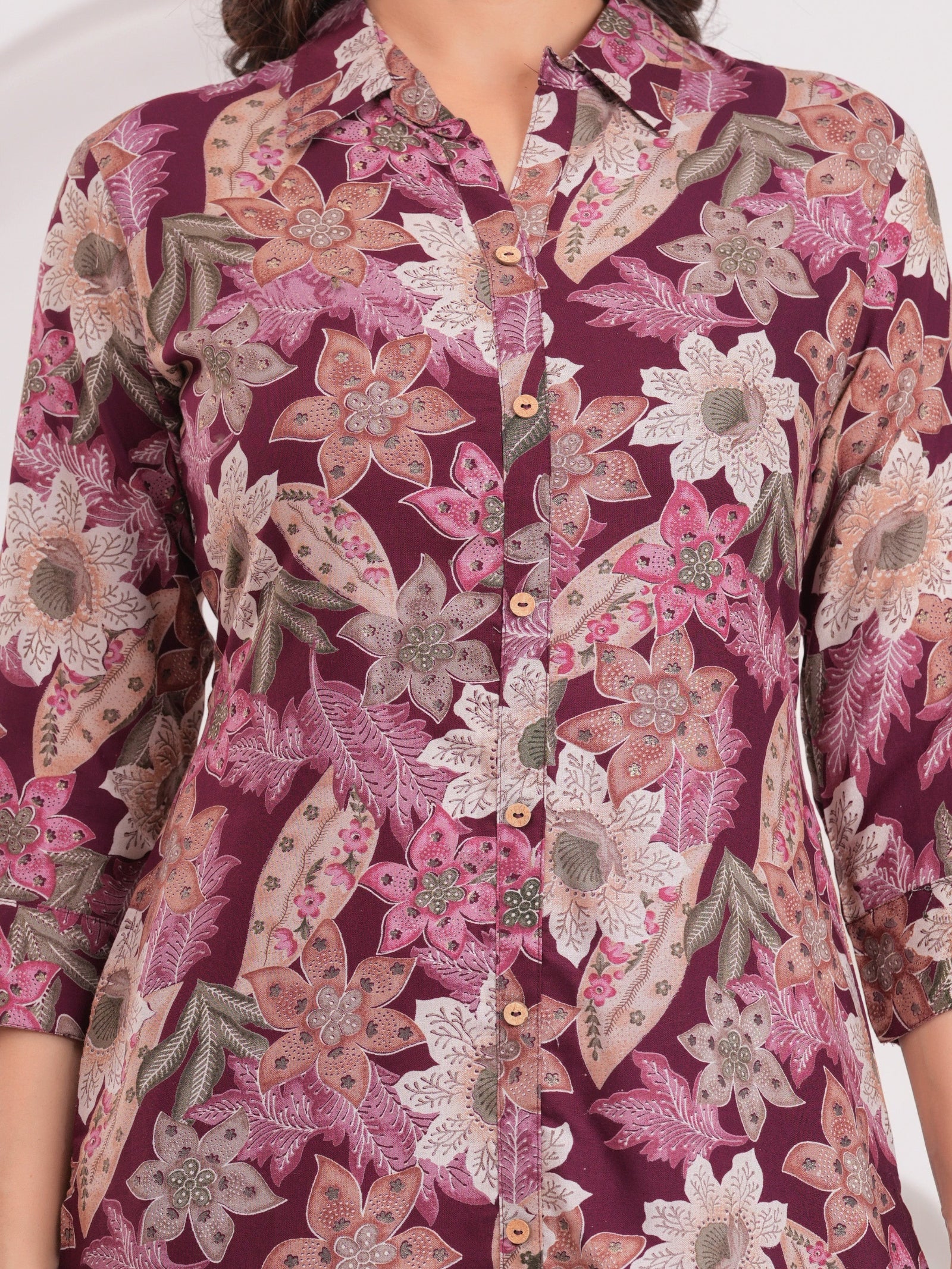 Maluka Women Wine Rayon Printed Foil Kurta Pant Set