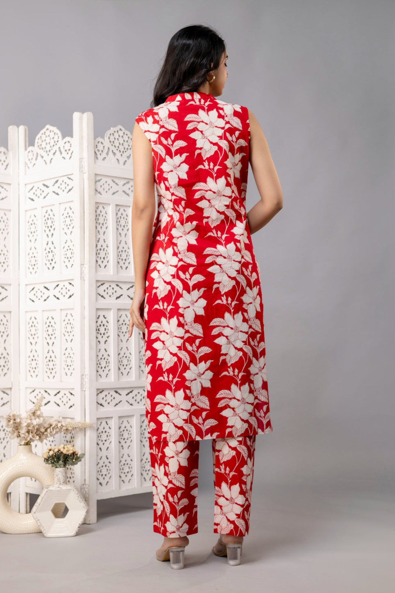Maluka Women Cotton Floral Printed Kurta Pant Set