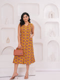 Maluka Women Cotton Yellow Printed Kurta