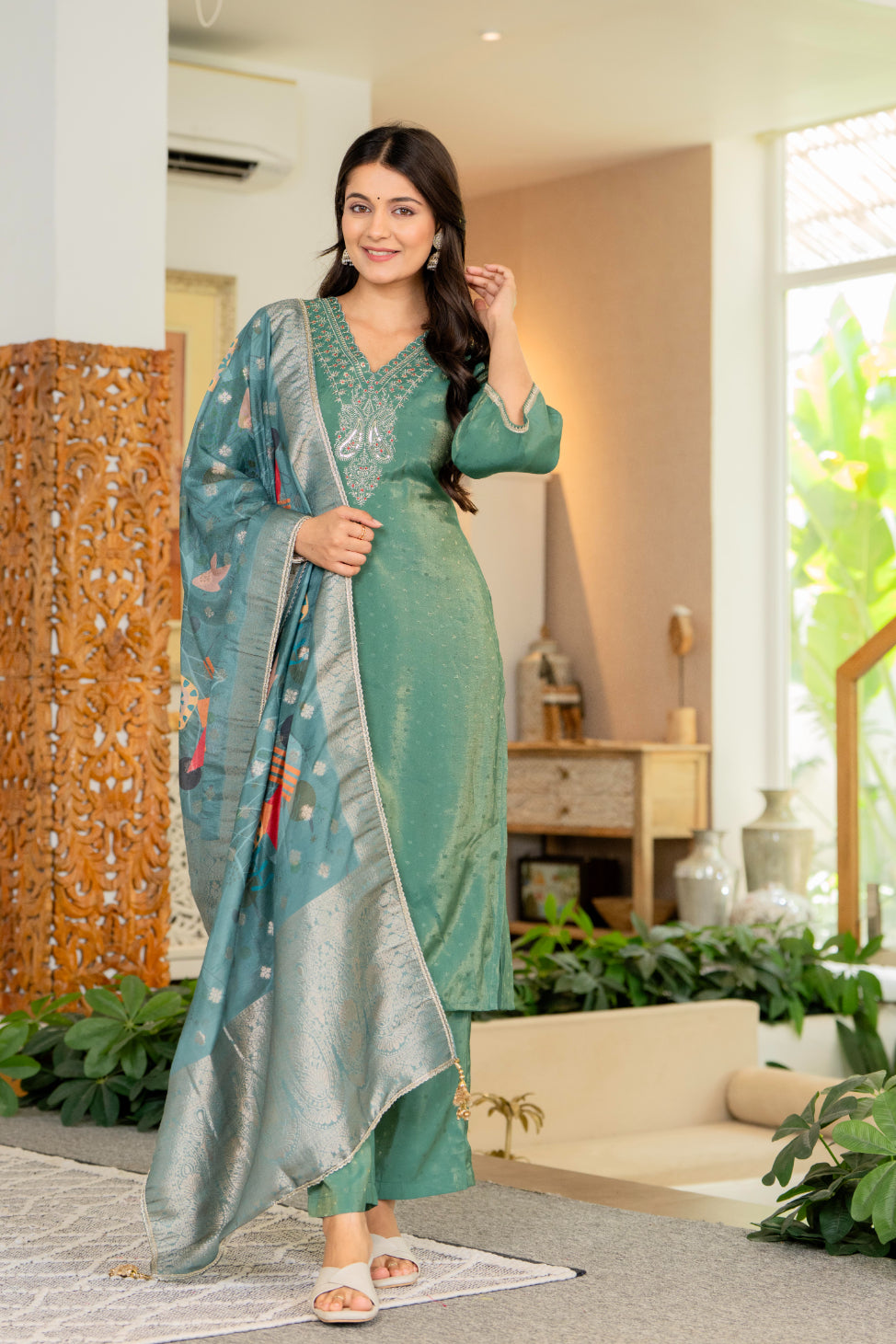 Maluka Women Green Modal Chanderi Kurta Pant Duptta Set