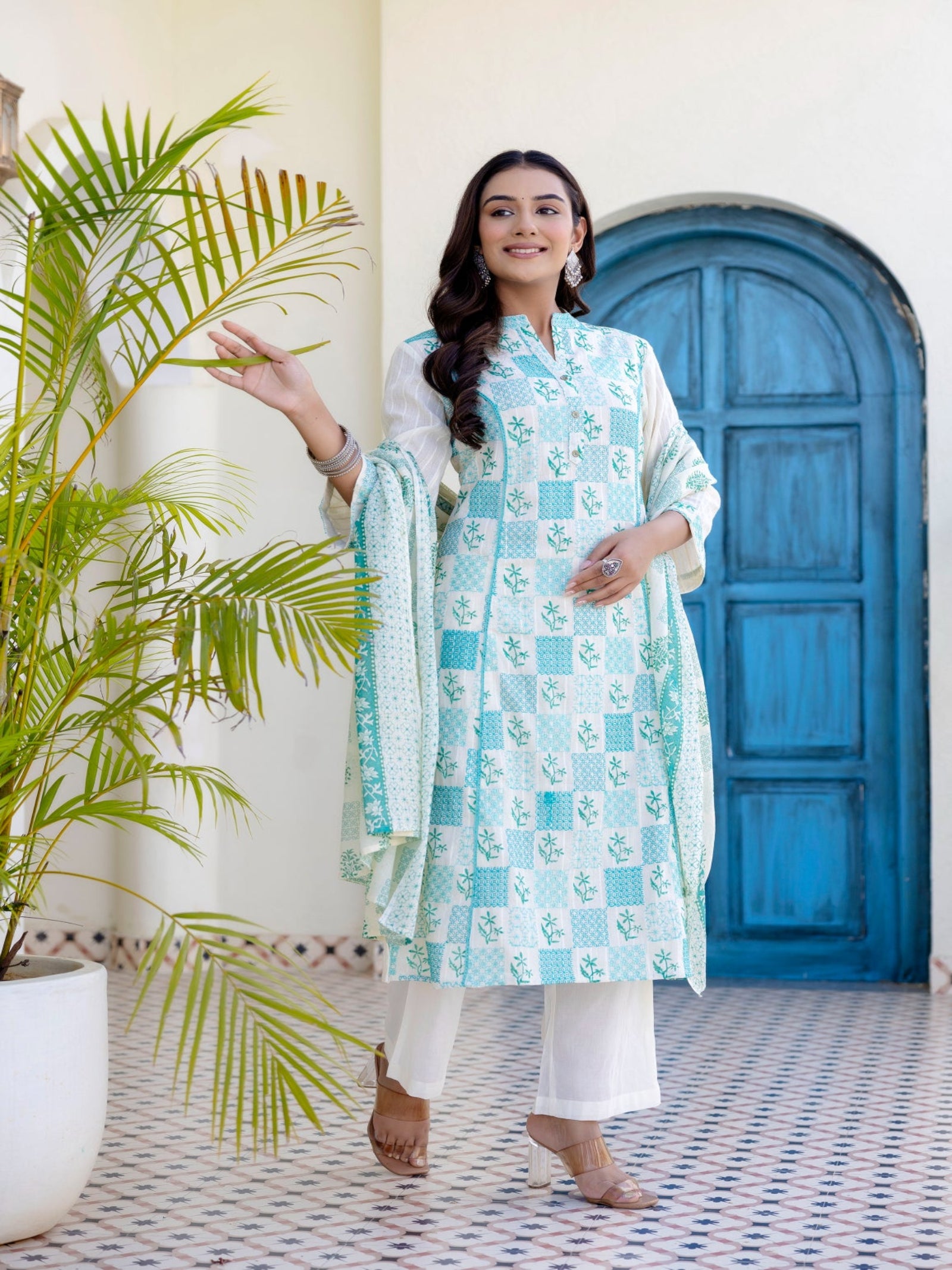 Maluka Women Light Green Cotton Emb. Kurta Pant Duptta Set