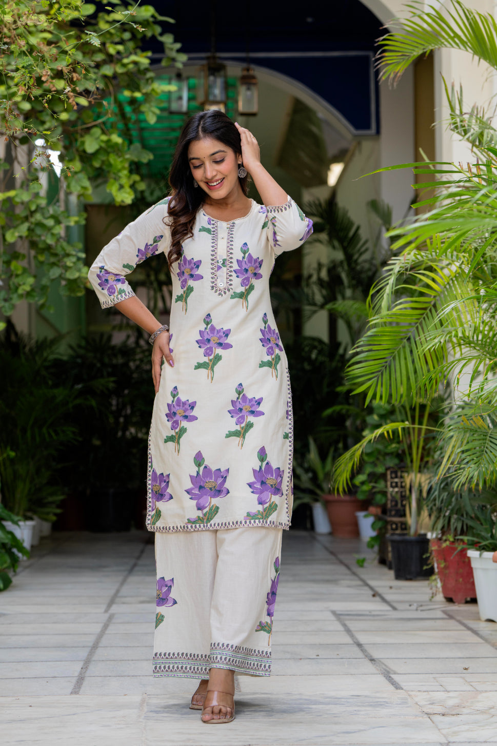 Maluka Women Cotton Floral Printed Kurta Pant Set