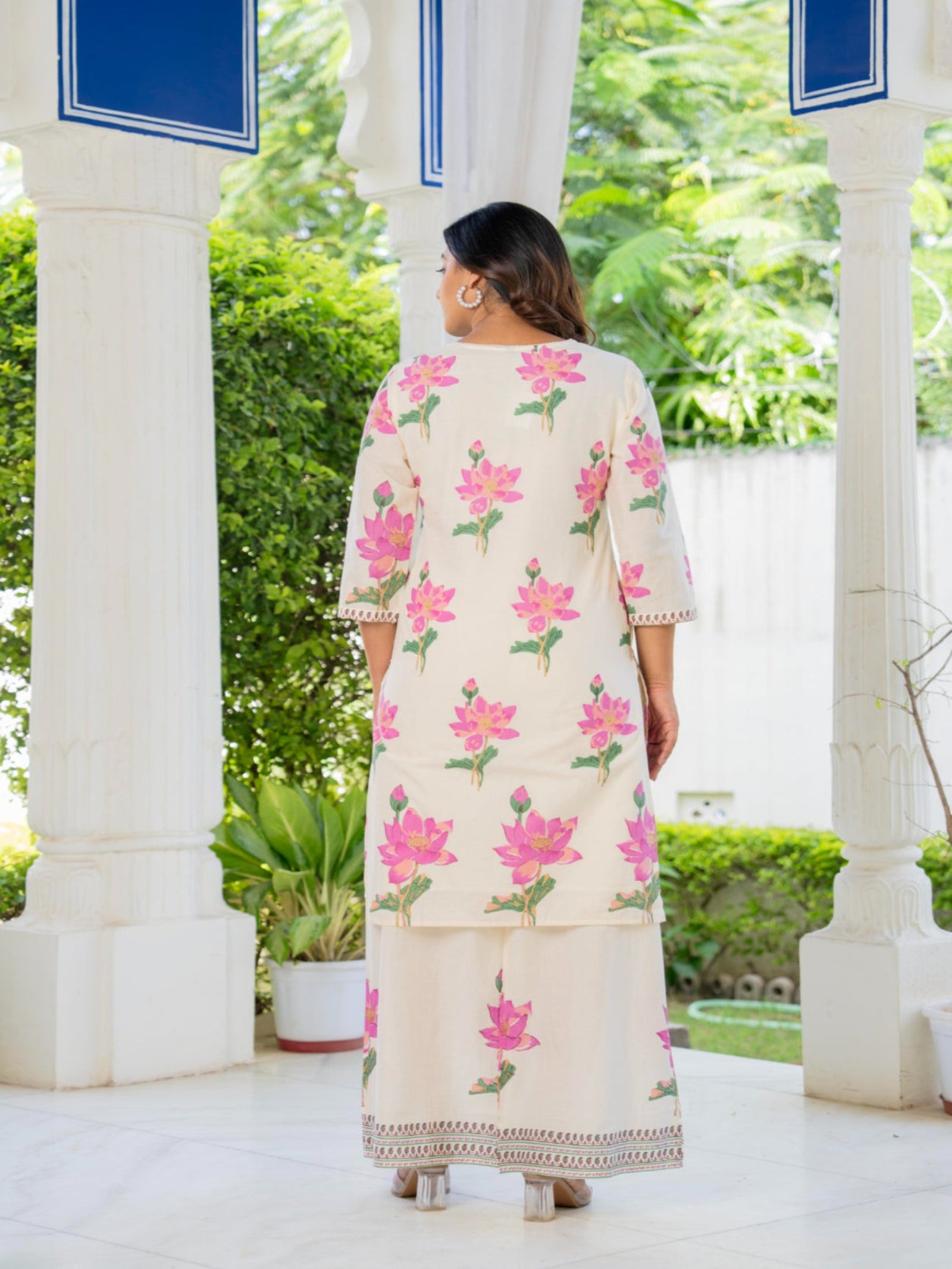 Maluka Women Cotton Floral Printed Kurta Pant Set