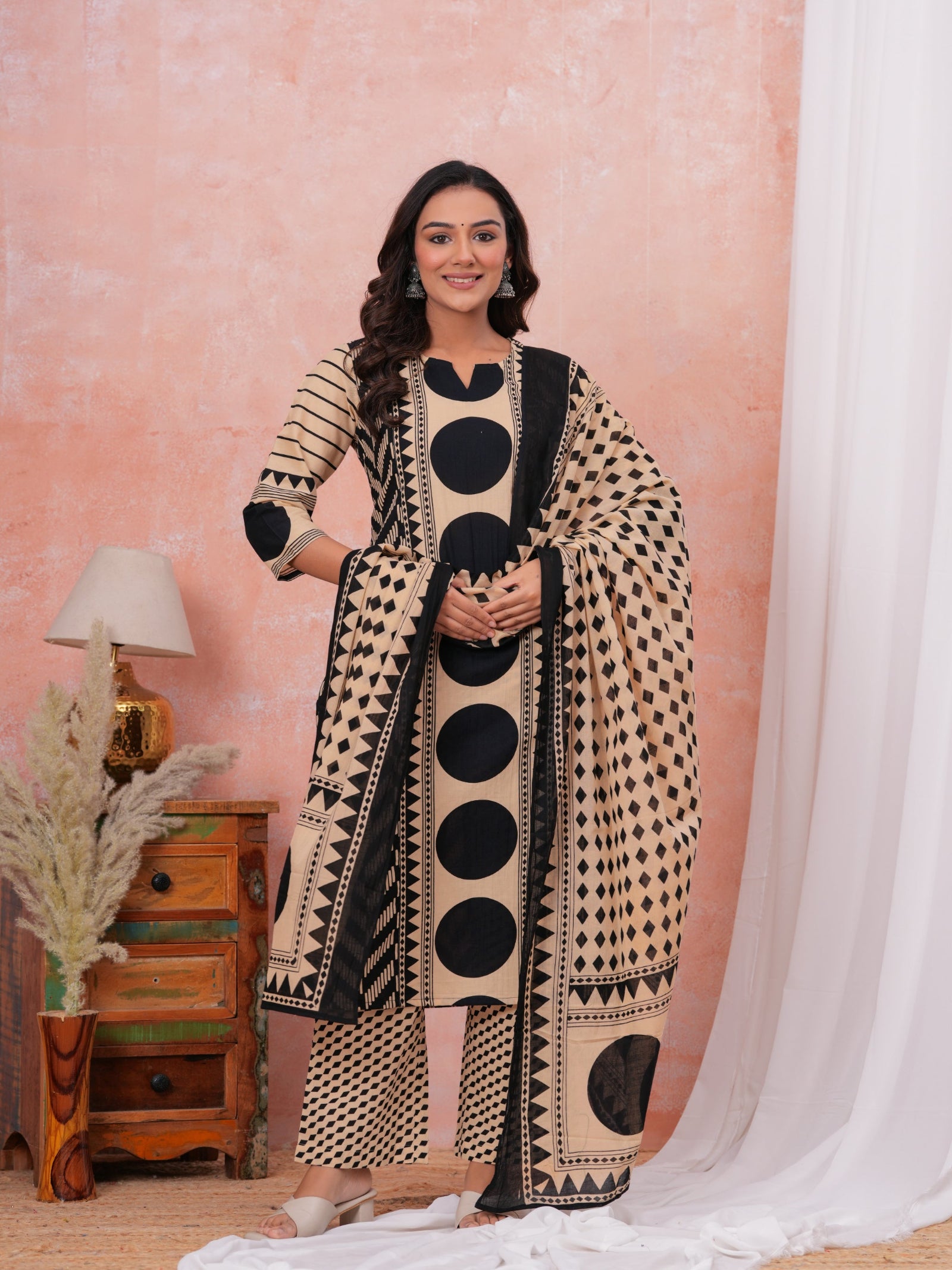 M2360_S_Black ZigZag Kurta Pant With Dupatta Set