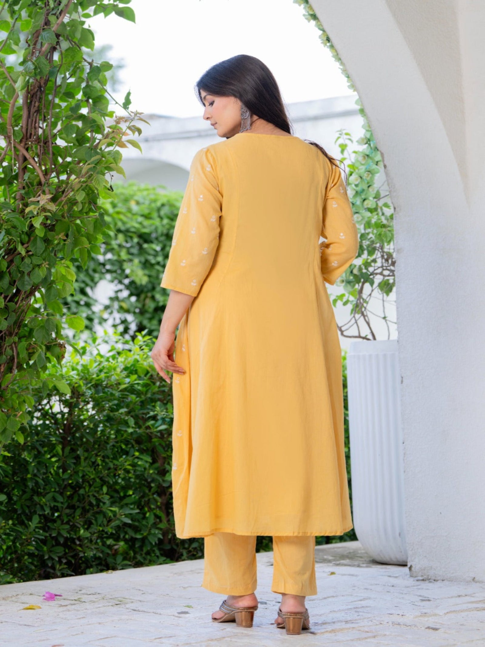 Maluka Women Cotton Yellow Kurta Pant Duptta Set