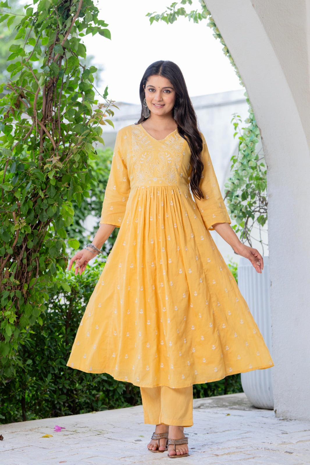 Maluka Women Cotton Yellow Kurta Pant Duptta Set